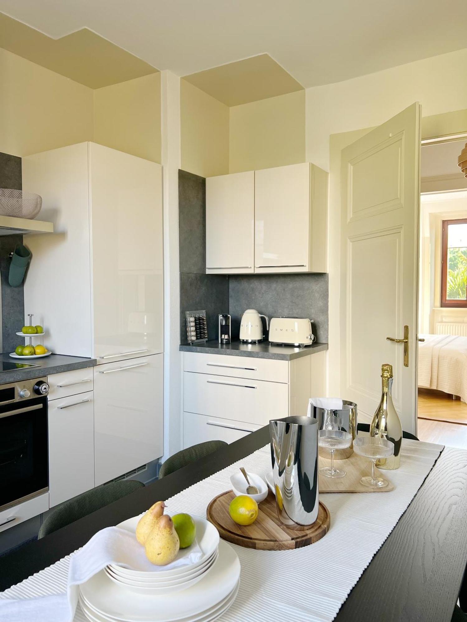 Montreux Riviera Suite Waterfront 3 Bedrooms Private Parking Εξωτερικό φωτογραφία
